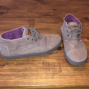 Toms Chukka